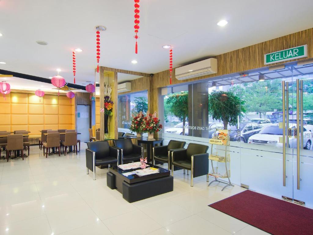 Eight Days Boutique Hotel - Mount Austin Джохор Бахру Екстериор снимка